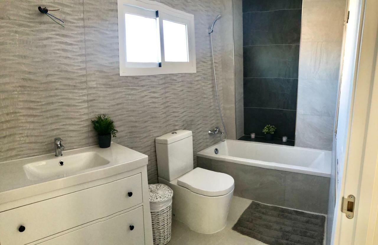 Vivienda Avenida De La Manzanilla Βίλα Sanlúcar de Barrameda Εξωτερικό φωτογραφία